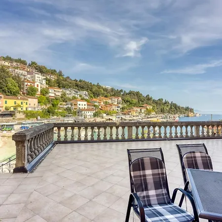 Apartment Riva 1001 Rabac Exterior photo
