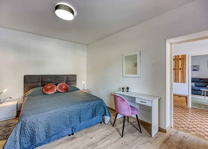 Apartment Riva 1001